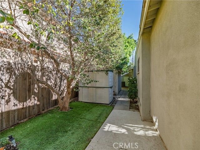 4539 Hayvenhurst, Encino (los Angeles), CA 91436