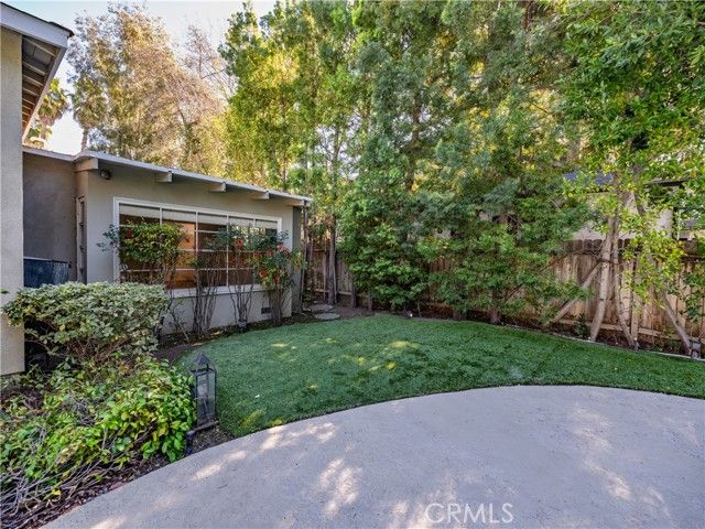 4539 Hayvenhurst, Encino (los Angeles), CA 91436