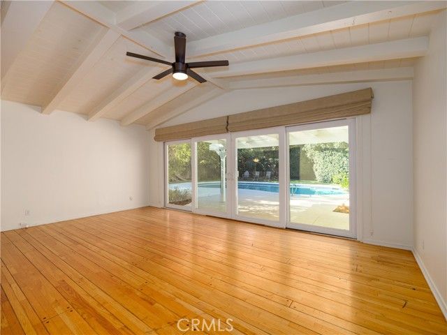 4539 Hayvenhurst, Encino (los Angeles), CA 91436