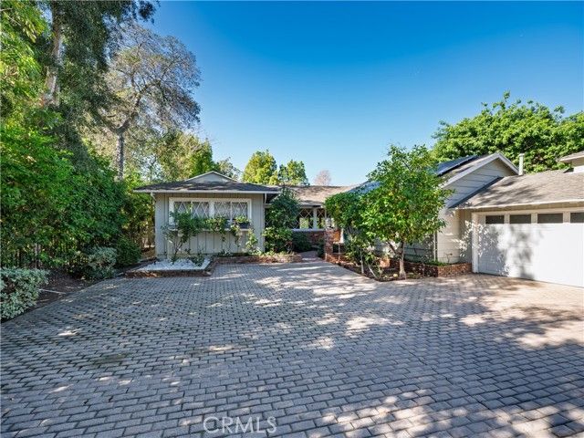 4539 Hayvenhurst, Encino (los Angeles), CA 91436