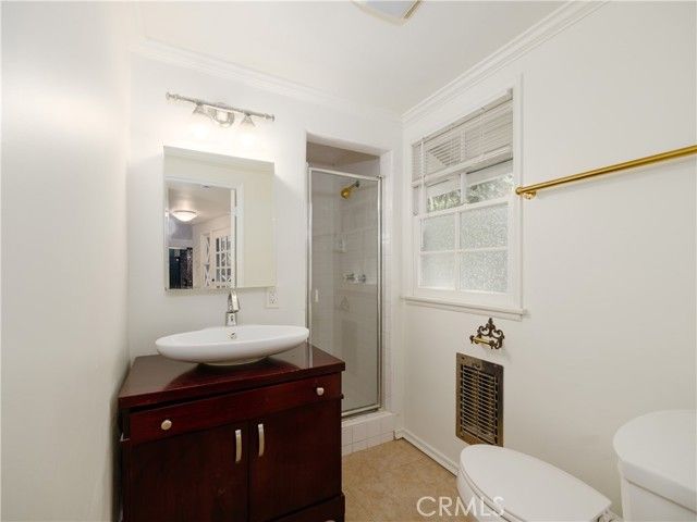 4539 Hayvenhurst, Encino (los Angeles), CA 91436