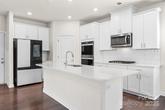 708 Windage Way, Pineville, NC 28134