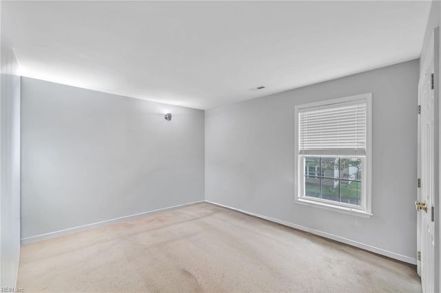 216 Lyon DR, Newport News, VA 23601