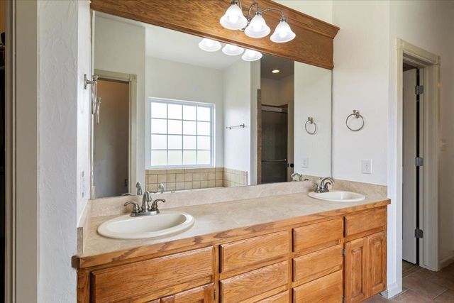 135 NE Deerfield Dr., Elgin, OK 73538