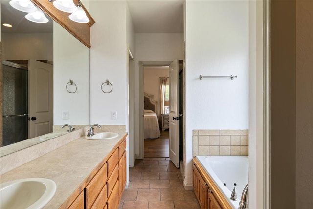 135 NE Deerfield Dr., Elgin, OK 73538