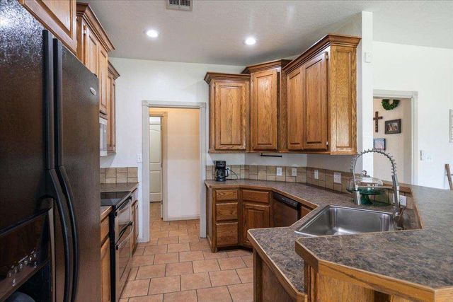 135 NE Deerfield Dr., Elgin, OK 73538