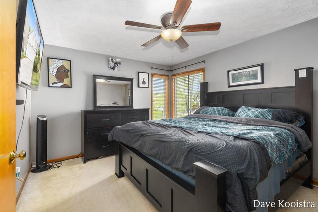 5757 E Grove Drive, Kentwood, MI 49512