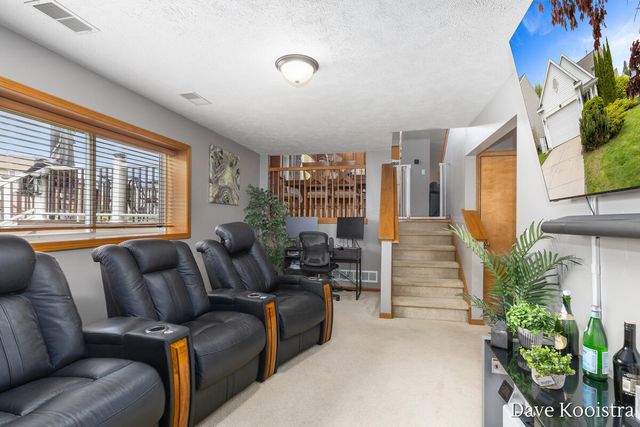 5757 E Grove Drive, Kentwood, MI 49512