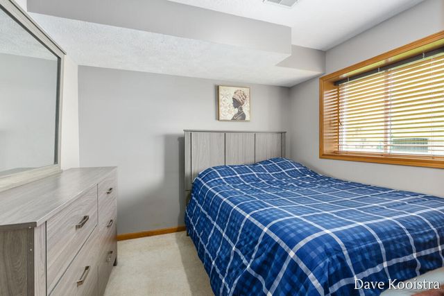 5757 E Grove Drive, Kentwood, MI 49512