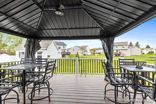 5757 E Grove Drive, Kentwood, MI 49512