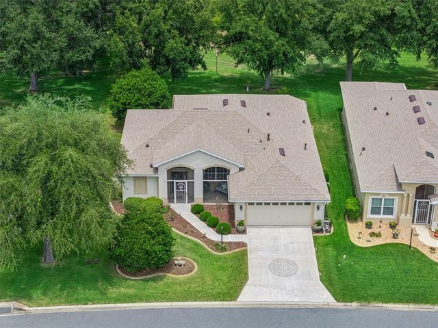 22240 CALEDONIA DRIVE, Leesburg, FL 34748