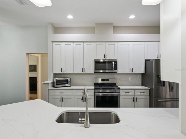 22240 CALEDONIA DRIVE, Leesburg, FL 34748