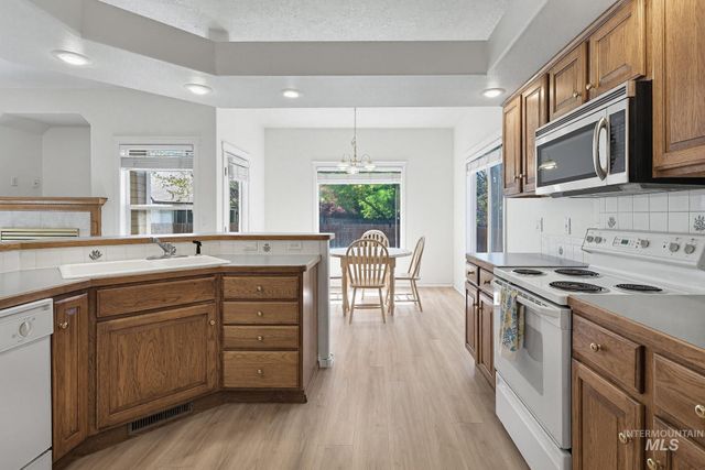 12495 W Avanti Dr, Boise, ID 83713