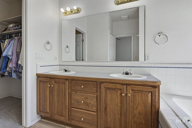 12495 W Avanti Dr, Boise, ID 83713