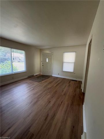 3616 Harvard Road, Winston-salem, NC 27107