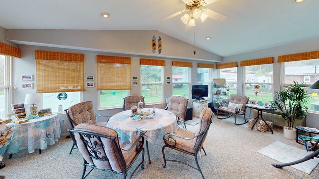 26 Township Road 360, Chesapeake, OH 45619