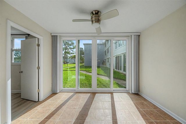 4715 BAY STREET NE 127, St Petersburg, FL 33703