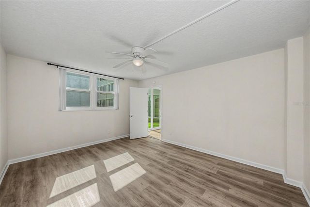 4715 BAY STREET NE 127, St Petersburg, FL 33703