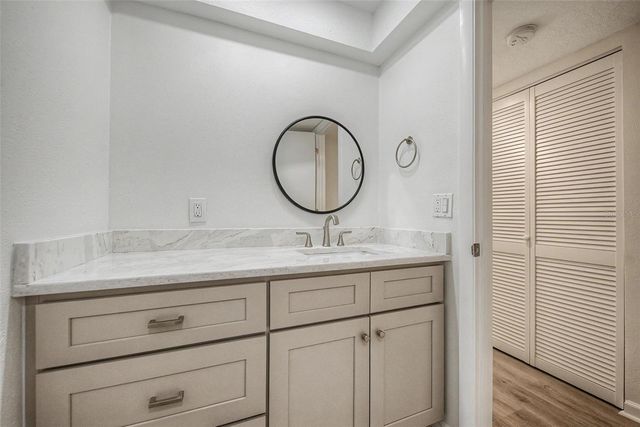 4715 BAY STREET NE 127, St Petersburg, FL 33703