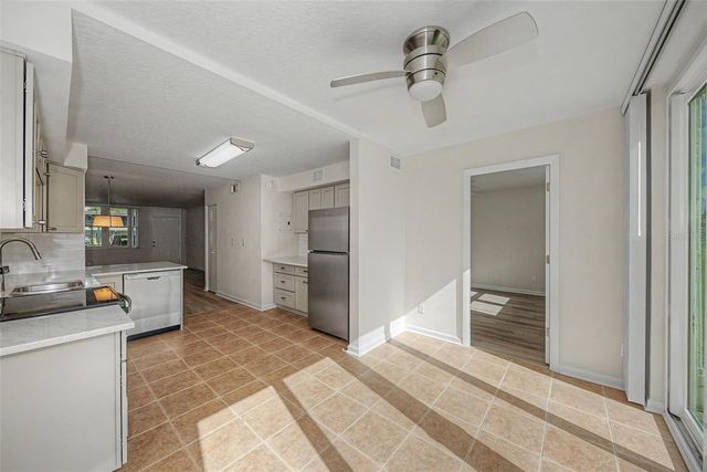 4715 BAY STREET NE 127, St Petersburg, FL 33703