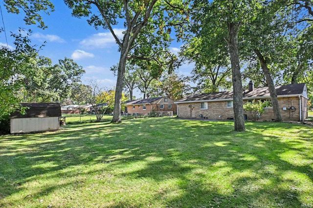 19401 Haviland Drive, South Bend, IN 46637