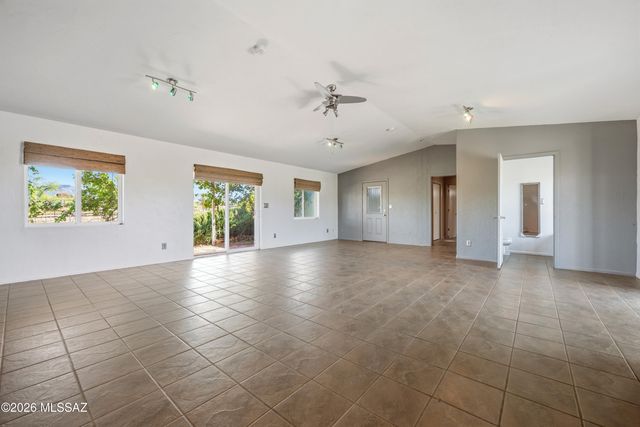 25265 E Tonopah Trail, Benson, AZ 85602