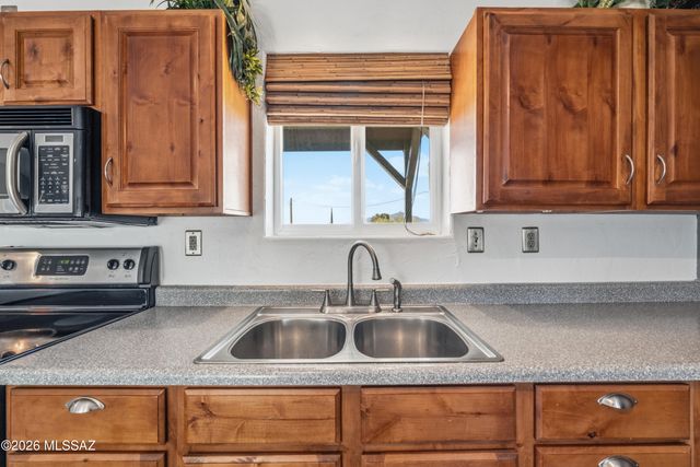 25265 E Tonopah Trail, Benson, AZ 85602