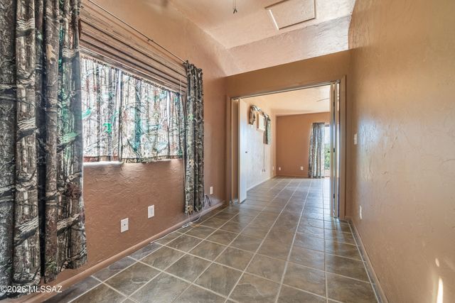 25265 E Tonopah Trail, Benson, AZ 85602