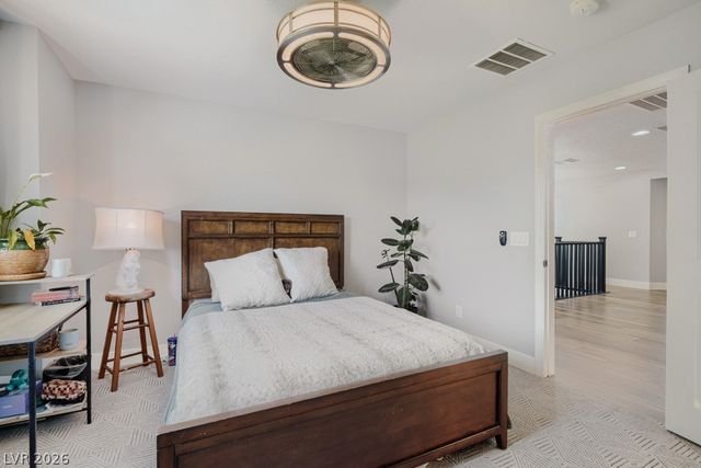 8964 Willow Break Avenue, Las Vegas, NV 89148