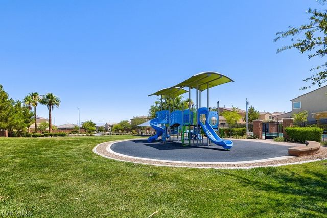 8964 Willow Break Avenue, Las Vegas, NV 89148