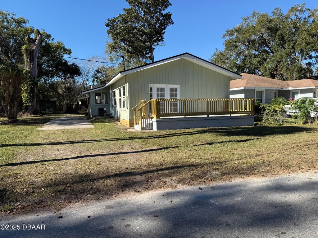 716 Flora Street, Daytona Beach, FL 32114