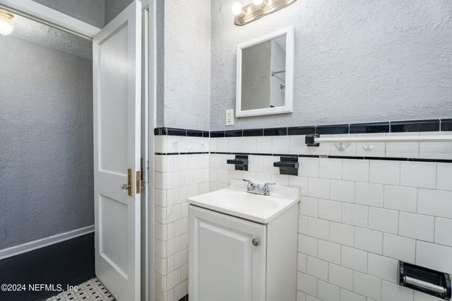 2906 SILVER Street 1, Jacksonville, FL 32206