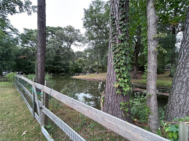 2804 Queen Anne RD, Virginia Beach, VA 23452