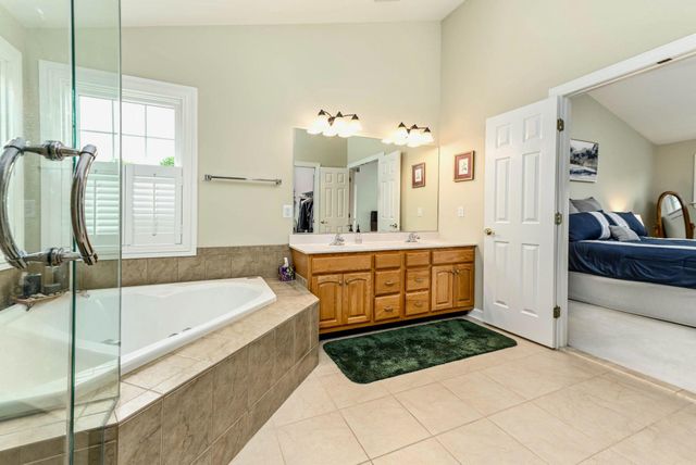 20595 SHADOW WOODS CT, Sterling, VA 20165