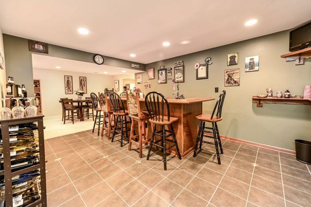 20595 SHADOW WOODS CT, Sterling, VA 20165