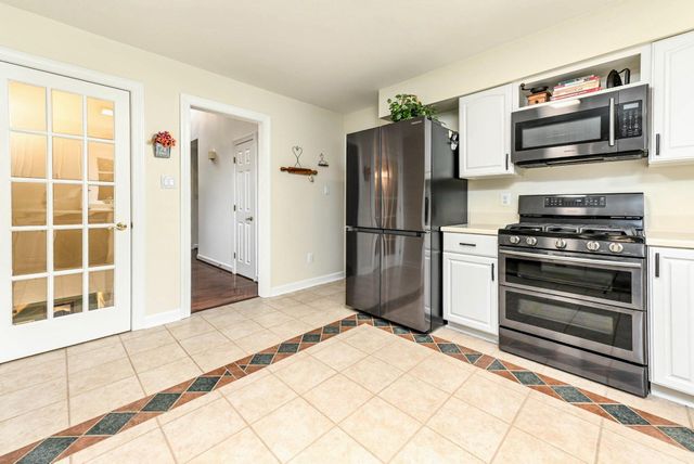 20595 SHADOW WOODS CT, Sterling, VA 20165
