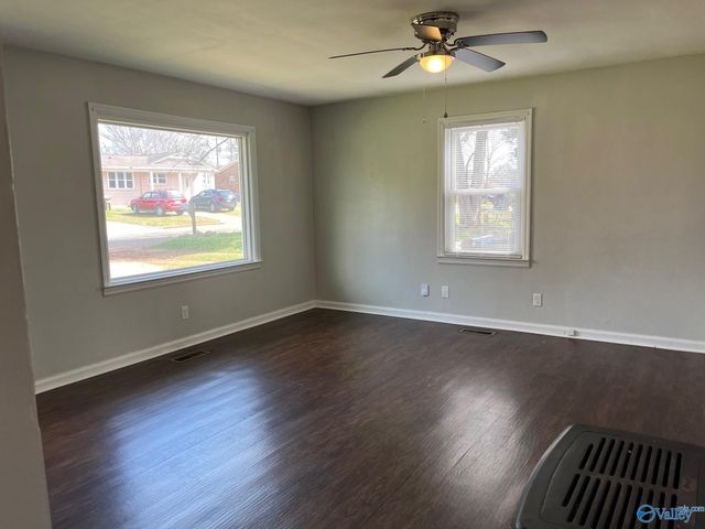 1209 Seton Avenue Se, Decatur, AL 35601