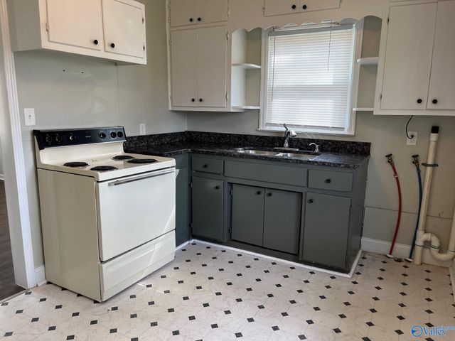 1209 Seton Avenue Se, Decatur, AL 35601