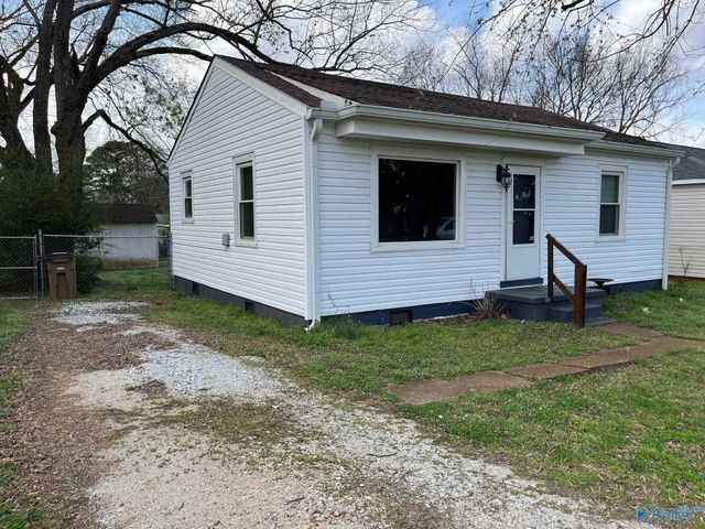 1209 Seton Avenue Se, Decatur, AL 35601