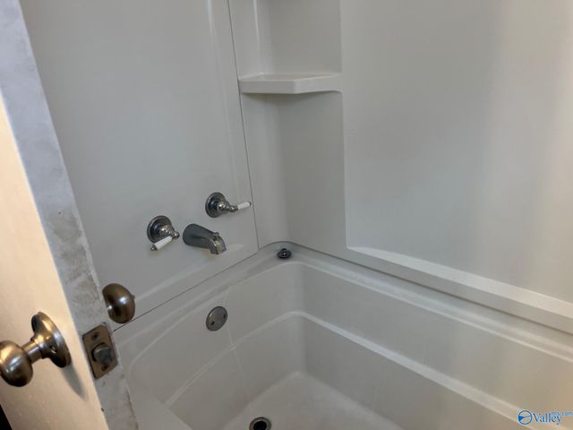 1209 Seton Avenue Se, Decatur, AL 35601