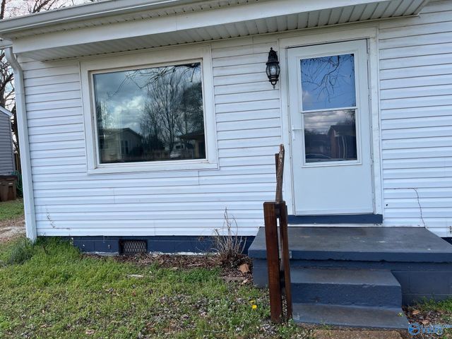 1209 Seton Avenue Se, Decatur, AL 35601