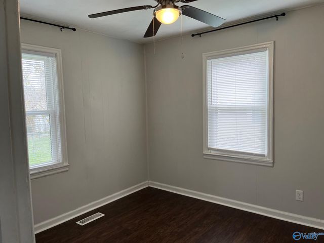 1209 Seton Avenue Se, Decatur, AL 35601