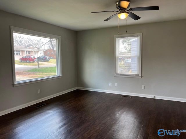 1209 Seton Avenue Se, Decatur, AL 35601