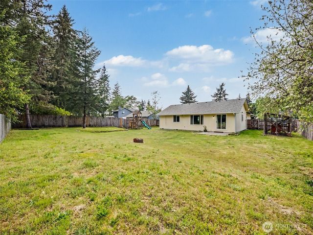 444 Volesky Drive SE, Rainier, WA 98576