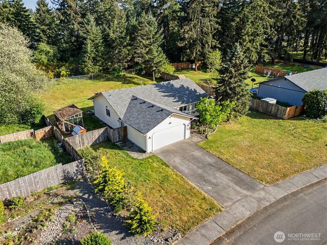 444 Volesky Drive SE, Rainier, WA 98576