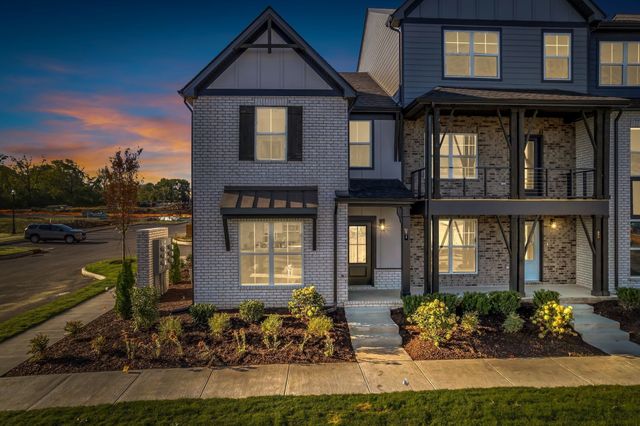 618 Granbury PVT Drive, Hendersonville, TN 37075