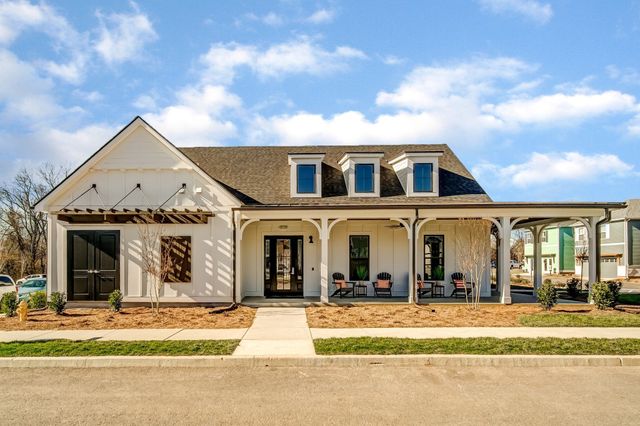 618 Granbury PVT Drive, Hendersonville, TN 37075