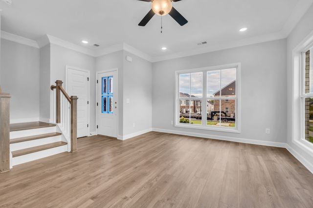 618 Granbury PVT Drive, Hendersonville, TN 37075