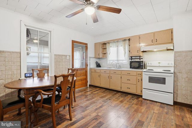 105 S 2ND ST, Coplay, PA 18037