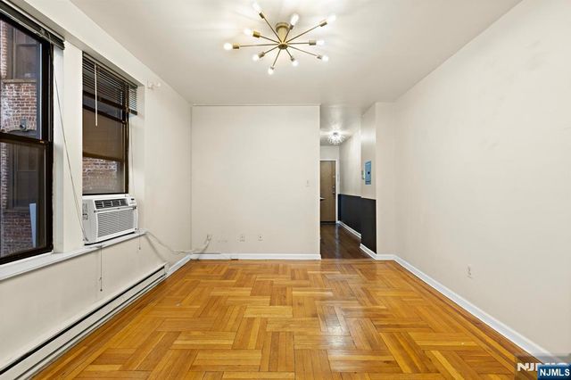 2700 Kennedy Boulevard 308, Jersey City, NJ 07306